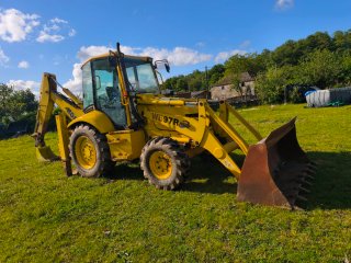 Retroexcavadora Mixta  komatsu WB97R