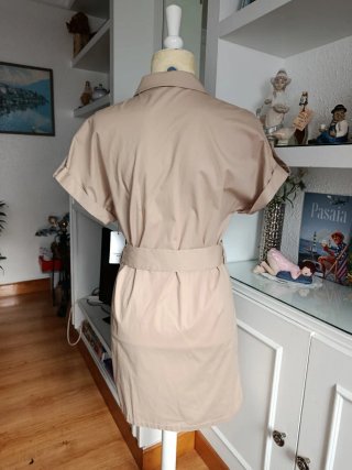 Vestido estilo safari Fórmula Joven