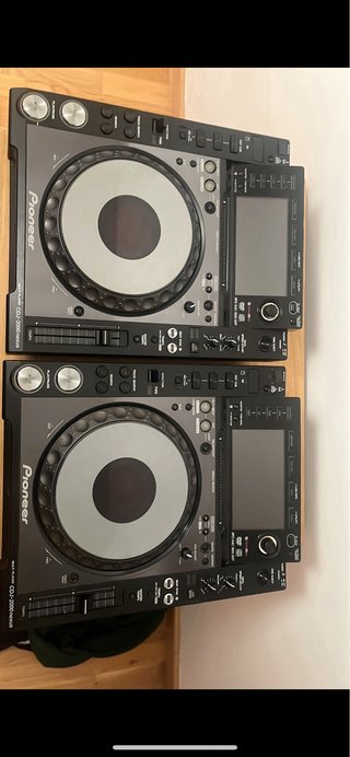 Pioneer CDJ-2000 Nexus