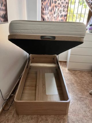 Letto a scomparsa con materasso