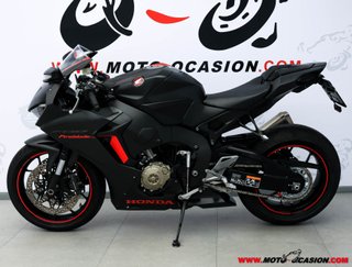 HONDA CBR 1000 RR FIREBLADE