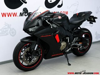 HONDA CBR 1000 RR FIREBLADE
