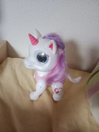 Unicornio Interactivo Pequeños Amigos RC