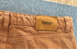 Falda Stradivarius