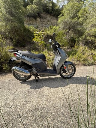 Aprilia Sportcity 250cc Gris