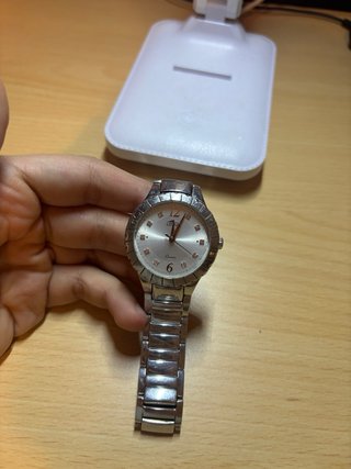 Reloj Lotus Dorado y Plateado