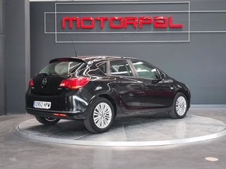Opel Astra 1.7 CDTi 110 CV Selective