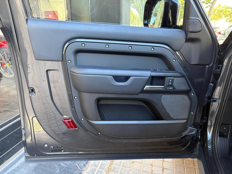 Land Rover Defender 110 5.0 V8 AWD Auto Carpathian Edition 2023, foto 16
