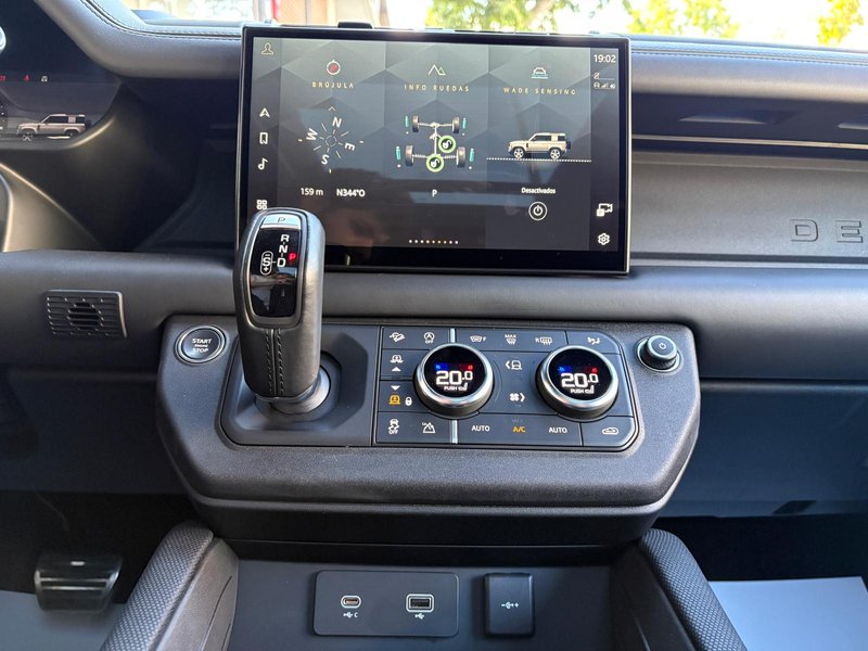 Land Rover Defender 110 5.0 V8 AWD Auto Carpathian Edition 2023, foto 17