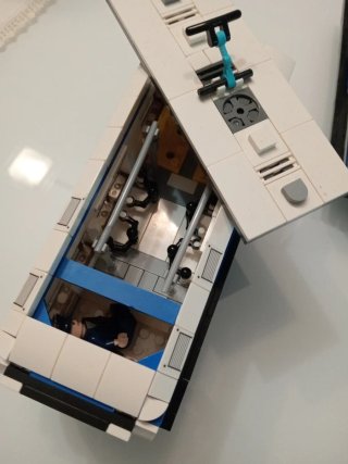 Tre pezzi Lego con motore e vagone