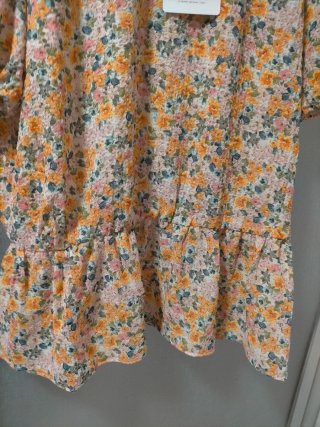 Top Naf Naf estampado floral talla M