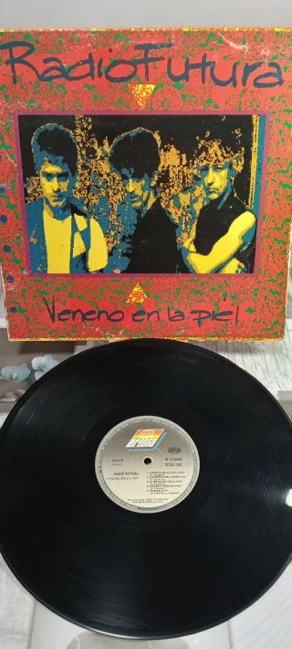 Vinilos, discos,CDs ,juegos , Colecciones y Mas...