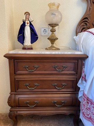 Dormitorio completo clásico madera maciza