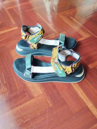 Sandalias Hoff