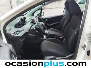 Peugeot 208 PureTech Signature 60 kW (82 CV)