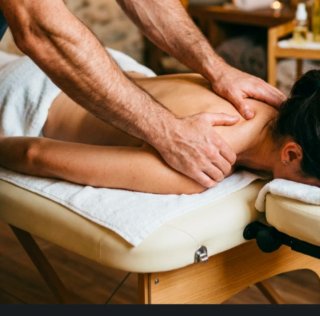 Masajista profesional (DOMICILIOS/SERIEDAD).