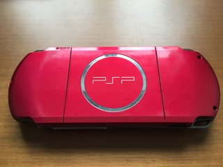 Sony PSP 3004 Roja completamente funzionale