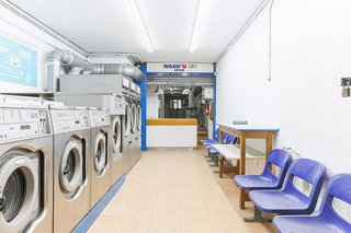 Local comercial en venta en El Raval en Barcelona