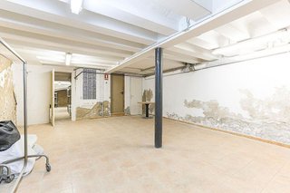 Local comercial en venta en El Raval en Barcelona
