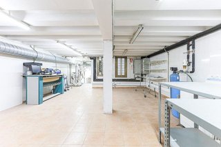 Local comercial en venta en El Raval en Barcelona