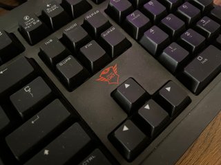 Tastierino Gaming Trust GXT-880 Nero