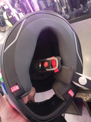 Casco AGV K6 Carbon Aramid talla M