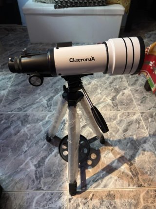 Telescopio con trípode