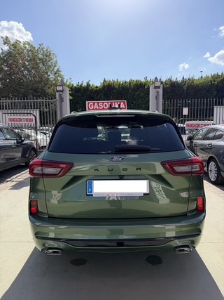Ford Kuga 2025