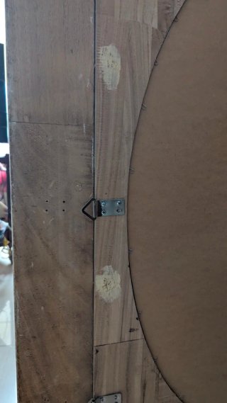 Espejo clásico dorado, marco de madera ornamentado