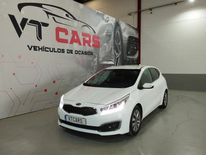 KIA Ceed 2018 - foto 1