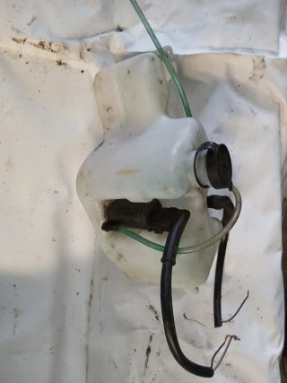Bote limpiaparabrisas Renault Express