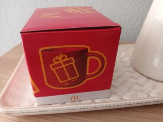 Taza McDonald's McCafé Roja