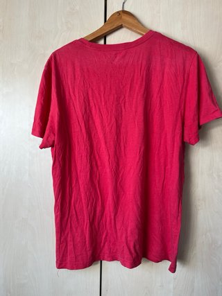 Camiseta Gap Roja Logo