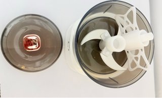 Mini picadora inalámbrica sin usar