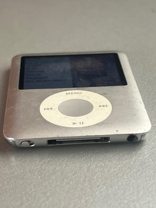 Apple iPod Nano 3ª Gen 4gb A1236 gris