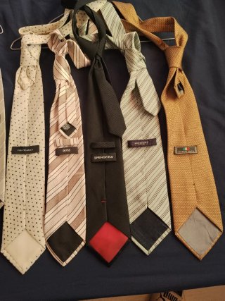 Lote de 11 corbatas de vestir de varias marcas