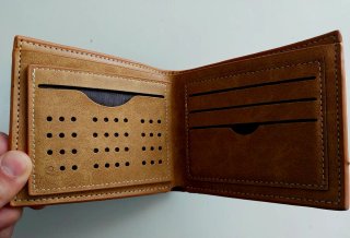 Cartera Ataque a los Titanes