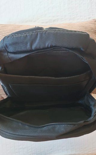 Mochila Acolchada Negra Nueva