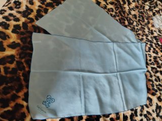 Fular de seda Guy Laroche azul