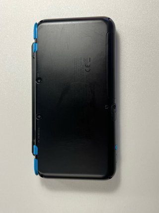 New Nintendo 2DS XL  + 5 Juegos + 2 amiibos