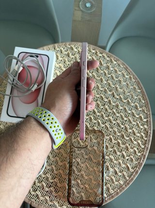 iPhone 15 Rosa + Accessori