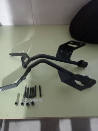 Soportes Maletas Shad Yamaha Negro