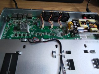 Netgear ReadyNAS 2120 1U 4 bahías