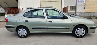 Renault Megane 1.4i 16v 95cv