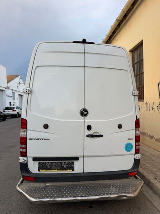 Alquiler de furgoneta con conductor