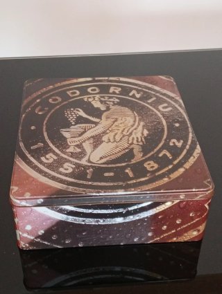 Caja Decorativa Codorniu para tres botella vintage
