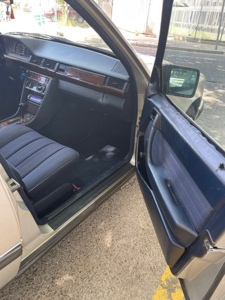 Mercedes-Benz W124 300D 1985 historico