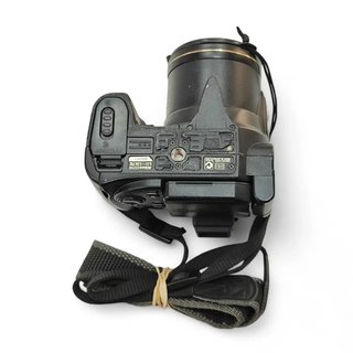 CAMARA NIKON COOLPIX 5700 + CARGADOR *MARCAS DE USO*