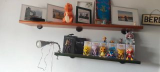 Escritorio madera con cajones y estantería