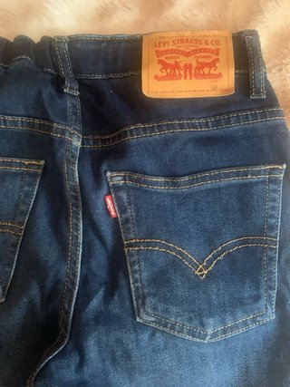 Vaqueros Levis Cortos